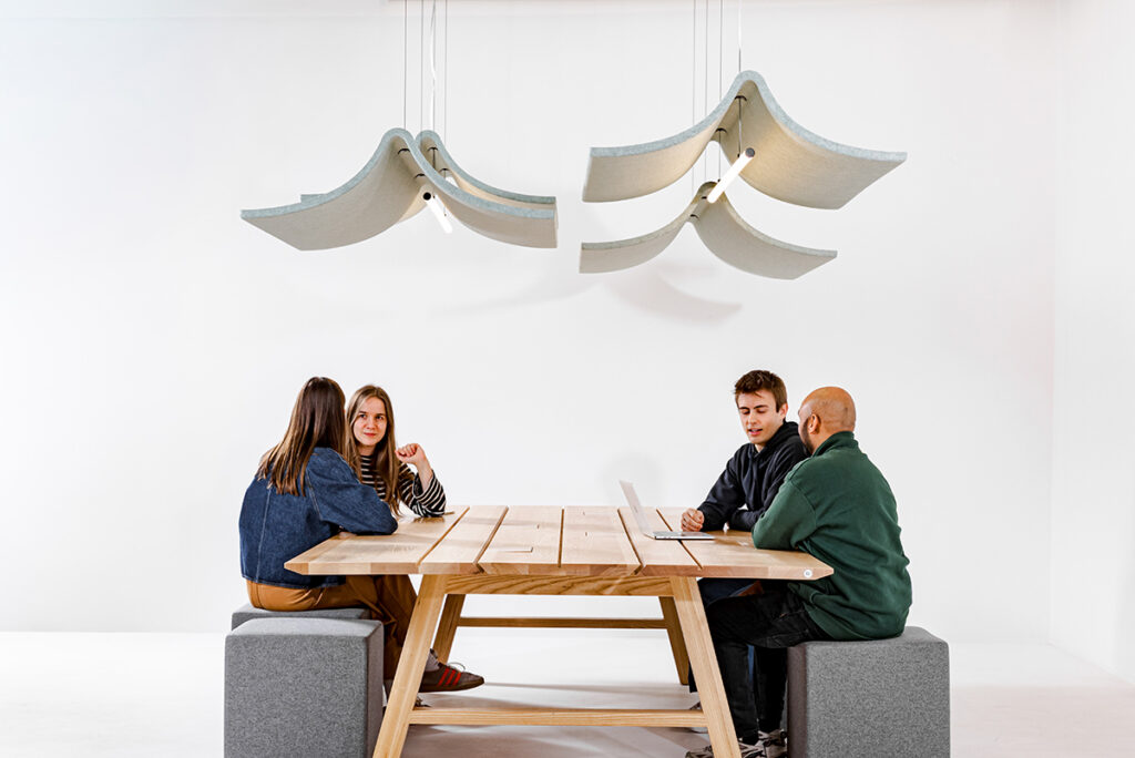 1779890824-buzzispace-buzzitent-buzzitent-light-246